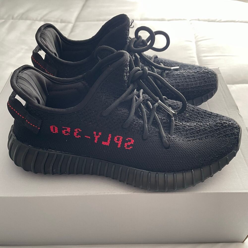 adidas Yeezy Boost 350 V2 Low Bred